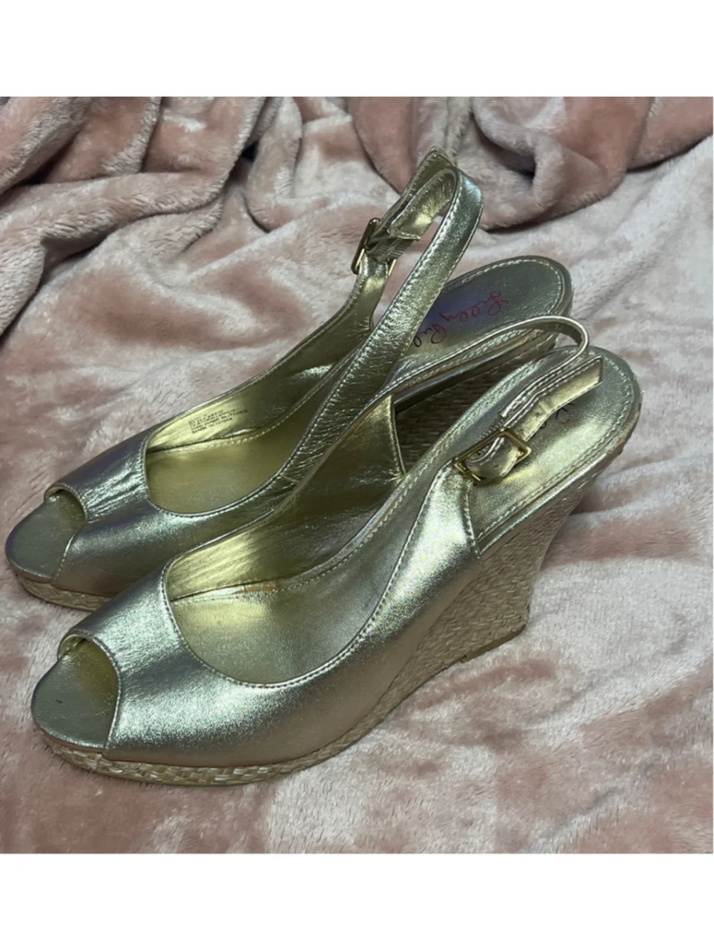 Women's Lilly Pulitzer Gold Wedge Sandals